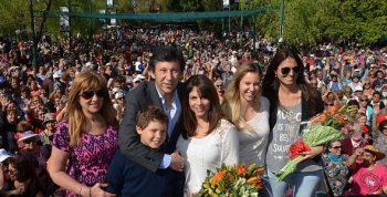 MÁS DE OCHO MIL ABUELOS FESTEJARON EL DÍA DE LA PRIMAVERA EN SAN ISIDRO