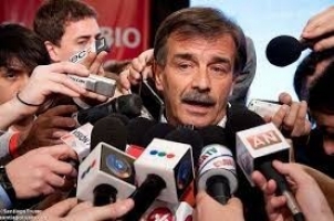 Piden la renuncia de Echegaray