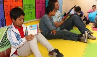 NUEVA BIBLIOTECA EN EL CENTRO DE APOYO ESCOLAR GRATUITO DE BOULOGNE