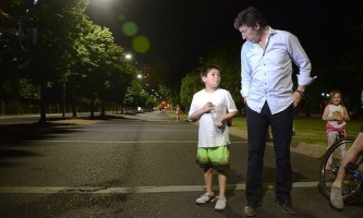 EN SAN ISIDRO VOLVIÓ EL PASEO DE BICICLETAS NOCTURNO