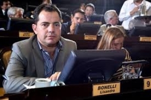 Presentan proyecto para que funcionarios no puedan designar familiares