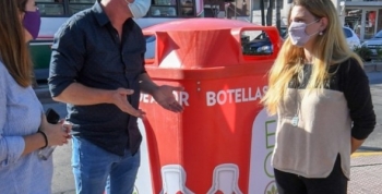 San Fernando continúa instalando campanas de ´Botellas de Amor´