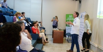 San Fernando capacitó a docentes de escuelas en los programas de prevención en salud pública