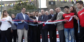 ESPN CONSTRUYE Y DEDICA UN CENTRO DEPORTIVO POLIVALENTE EN LA CAVA