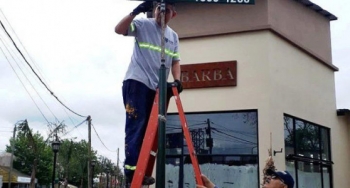 El Municipio de Tigre instala nuevos carteles indicativos en el centro de la ciudad