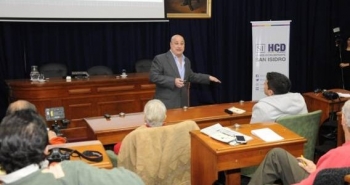 CASTELLANO PRESENTÓ UN DETALLADO INFORME DE LA GESTIÓN LEGISLATIVA 2016 EN SAN ISIDRO