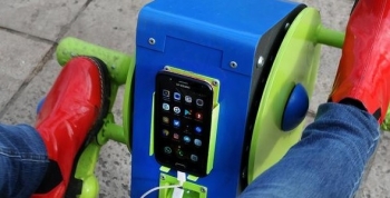 Ya funciona en Tigre una posta de recarga de celular a través del uso de bicicletas 