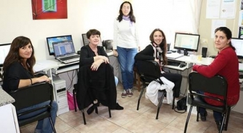 LOS VECINOS DE MARTÍNEZ SE CAPACITAN CON LAS CLASES DE COMPUTACIÓN