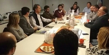 Scioli se reunió con concejales peronistas de la Primera Sección