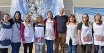 San Fernando entregó ventiladores y materiales de limpieza a la Escuela N° 28