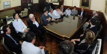 Salvador mantuvo encuentro con empresarios