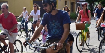 Bicicleteada y taller de reparación ciclista en Martínez