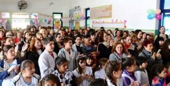 San Fernando estuvo presente en el Aniversario N° 130 de la Escuela N° 8