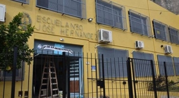 SAN ISIDRO REALIZA MÁS MEJORAS EN ESCUELAS PROVINCIALES