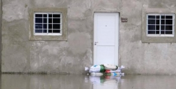 Continúan bajando los ríos Paraná y Salado pero hay 1.825 evacuados en Santa Fe