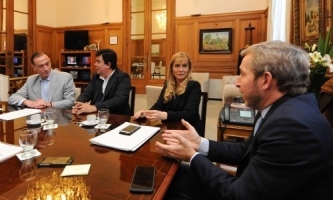 Frigerio recibió a intendentes justicialistas bonaerenses por el tema tarifas