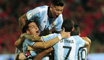 La Selección lo dio vuelta y sumó de a tres en Chile