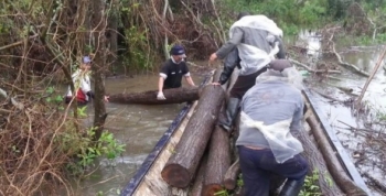 ENCUENTRO CON ISLEÑOS POR LA DRAMÁTICA SITUACIÓN POR LAS INUNDACIONES