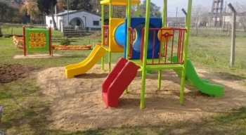 SAN ISIDRO: EL MUNICIPIO INSTALA JUEGOS EN JARDINES DE INFANTES PROVINCIALES