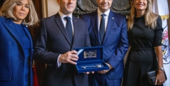 Jorge Macri le entregó la Llave de la Ciudad al presidente de Francia