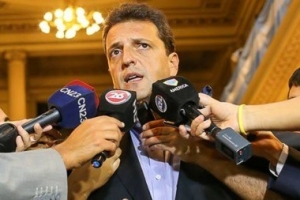 Massa propone proteger a las pymes en la ley para frenar los despidos