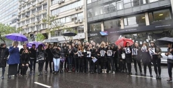 Miles de mujeres, en el Obelisco bajo la consigna Ni una Menos