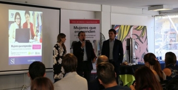 EN SAN ISIDRO CAPACITAN A MUJERES EMPRENDEDORAS