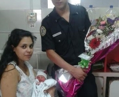 Dos policías parteros asistieron a una mujer en la estación Adrogué