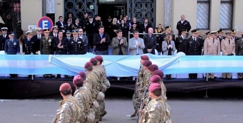 Vicente López homenajeó a San Martín con un desfile patrio 