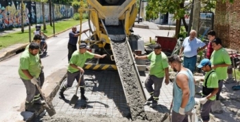 San Fernando repara el pavimento de la calle 9 de Julio