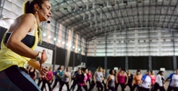 El Poli N°1 de San Fernando tuvo una enérgica Masterclass de baile y gimnasia