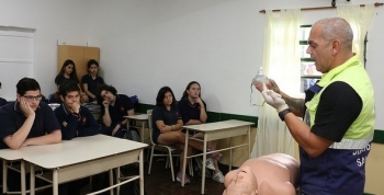 ALUMNOS DEL COLEGIO SAN ISIDRO APRENDIERON TÉCNICAS DE RCP