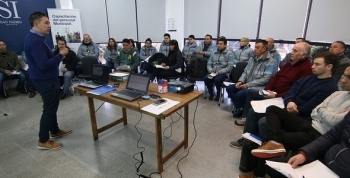 INSPECTORES DE TRÁNSITO DE SAN ISIDRO SE CAPACITARON SOBRE SEGURIDAD VIAL