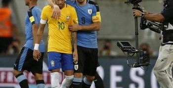 Brasil y Uruguay empataron 2 a 2 en un partidazo
