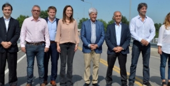 VIDAL INAUGURÓ EL NUEVO PUENTE EL TAURITA EN TIGRE