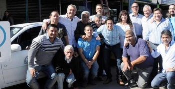 Comenzó a implementarse el código QR en taxis de Malvinas Argentinas