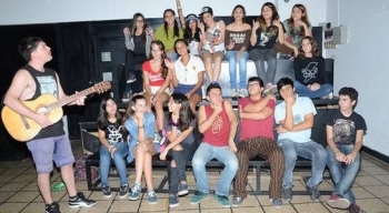 TALLER GRATUITO DE TEATRO PARA ADOLESCENTES EN SAN ISIDRO