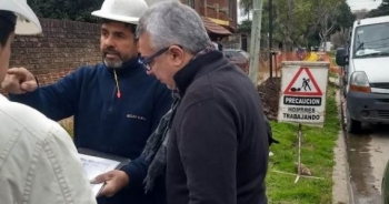 En Benavídez, Julio Zamora supervisó obras de gas que realiza el municipio